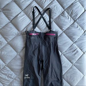 Arc’teryx Theta SV Bib Ski Pants